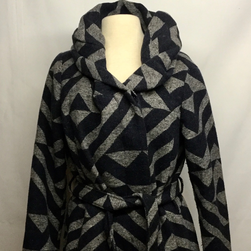 Dark grey and navy blue zig zag coat